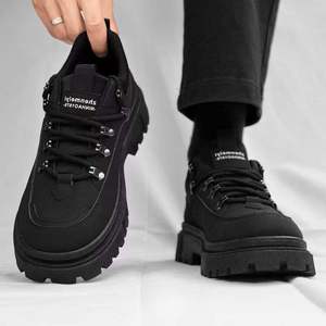 Zapatos de hombre con suela gruesa, estilo temperamental, con cordones, transpirables, de verano, nuevo diseño, formales para exteriores, negros, casuales de oficina, estilo walking. - Product Image 3