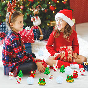 พวงกุญแจแฟนซีรูปสัตว์ในวันคริสต์มาสของเล่นขยับฟองขนาดเล็กสำหรับเครื่องประดับของขวัญบรรเทาความเครียด - Product Image 1