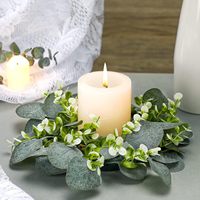 Karangan Bunga Mawar Dekoratif Plastik Gaya Eropa Amerika, Langsung dari Pabrik, untuk Meja, dengan Hiasan Lilin dan Ranting Eucalyptus Imitasi