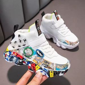 <span class=keywords><strong>Scarpe</strong></span> sportive per bambini per ragazze Kid Cartoon Graffiti modello Casual ragazzi <span class=keywords><strong>scarpe</strong></span> da <span class=keywords><strong>basket</strong></span> - Product Image 4