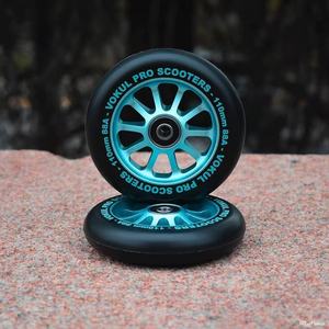 Échantillon Gratuit Roues de <span class=keywords><strong>Trottinette</strong></span> Pro 110mm Noyau en Alliage Léger Haute Résilience 88A PU Roulement ABEC-9 Fabrication Personnalisée Usine Plusieurs Couleurs - Product Image 4