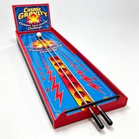 Jeu de Carnaval Interactif Anti-Gravité : Défi d'Équilibre et de Compétence – Parc d'Attractions, Défi de Gravité Cosmique, Jeux de Carnaval en Plein Air