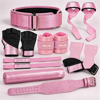 MKAS Ensemble d'équipement de musculation avec logo personnalisé : Sangles de levage, Bandes de maintien pour poignets, Ceinture de musculation, Coussinet de barre, Sangles de cheville, Gants d'entraînement - Vente en gros