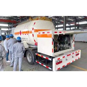 Camion transporteur de gaz de pétrole liquéfié CSC HOWO 6x4 350HP Chine Hubei - Product Image 5