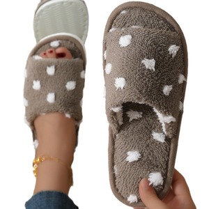 Nuevas Pantuflas de Invierno con Plataforma y Punta Cerrada, Forro de Piel Ecológico, para Exteriores y Hogar, con Abertura de Una Sola Pieza, Antideslizantes, Silenciosas y con Suela Suave - Product Image 5