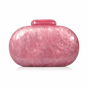 Pochette de soirée de luxe en acrylique pour femme, fabriquée à la main avec perles, écologique, par l'usine de Guangzhou, avec chaînes et coquillages - Product Image 1
