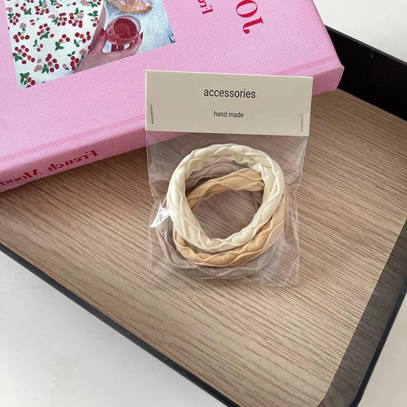 6สีกากีการ์ดหนึ่งใบที่มีสามแถบ