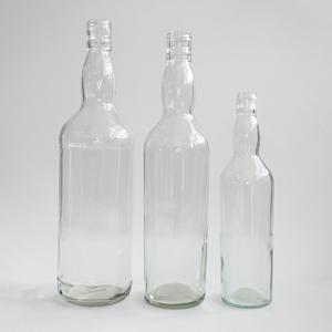 Bouteilles en <span class=keywords><strong>verre</strong></span> de bière transparentes personnalisées avec différentes capacités de 650ml 750ml <span class=keywords><strong>1L</strong></span> Bouteilles en <span class=keywords><strong>verre</strong></span> de bière de grande taille personnalisées - Product Image 3