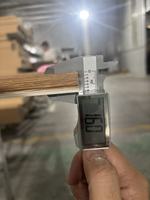 Panneau mural rainuré WPC imitation bois Haosen, étanche et ignifuge, pour grille intérieure de villa et mur de fond TV - Vente en gros usine