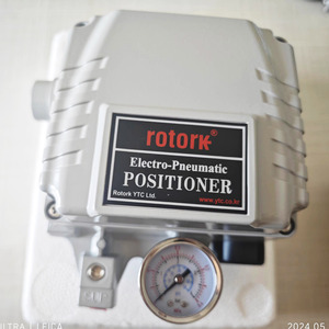 Positionneur électropneumatique Rotork YT1000R à déplacement angulaire pour vannes de régulation - Product Image 1