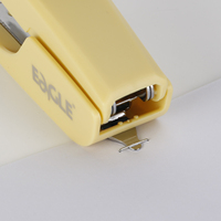 Eagle Nouveau produit Agrafeuses Jaune 12 feuilles Agrafeuse de bureau standard à vendre