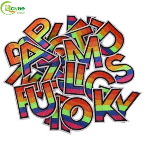 Parches de Letras y Números del Alfabeto Bordados a Mano, Parches de Bordado Coloridos, Parches de Letras Inglesas Termoadhesivos para Sombreros y Ropa - Product Image 3