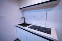 Casa Contenedor Tipo Cabaña Apple de Lujo, Personalizada, Ecológica, Móvil, Prefabricada, Estructura de Acero para Oficina, Diseño Insonorizado
