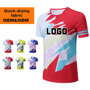 Camiseta deportiva sin costuras de secado rápido para hombre para recuperación y entrenamiento con paneles de malla de enfriamiento - Product Image 3