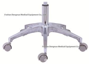 Silla de médico de dientes giratoria de elevación con rodillos de acero inoxidable y plástico, silla de Estomatólogo dental, con ruedas de acero inoxidable y plástico, a la venta, al por mayor - Product Image 4