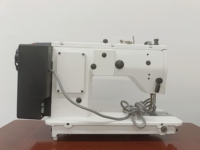 JK20U53D avec table Machine à coudre automatique en zigzag à grande vitesse Fabrication de vêtements robustes de bonne qualité