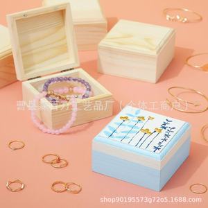กล่องใส่เครื่องประดับไม้ทรงสี่เหลี่ยม สีไม้ธรรมชาติ มีฝาปิด สำหรับเก็บของขวัญ - Product Image 3