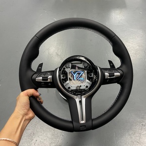 Volant en cuir classique au <span class=keywords><strong>prix</strong></span> d'usine YZ pour <span class=keywords><strong>BMW</strong></span> Série 3, Série 5, M2, M3, M4, M5, F10, F20, F30, F31, F32, F35, F36, F80, F82, F85, F87, F90 - Product Image 2