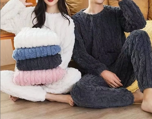 Ensemble pyjama en polaire corail imprimé dessin animé 2026 pour femme, hiver, épais, coupe <span class=keywords><strong>ample</strong></span>, prêt-à-porter, manches longues et pantalon - Product Image 4
