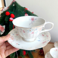 Ensemble tasse et soucoupe à café en porcelaine vintage de luxe rétro, motif floral, style français, bordure dorée, 230 ml, carton