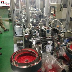 La seringue hypodermique jetable en plastique médical ou le collecteur médical de pp partie la chaîne de montage personnalisation de machine ou d'équipement - Product Image 5