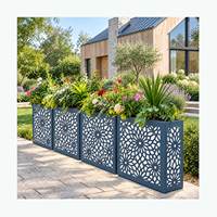 Jardinières métalliques sur mesure de grande taille avec éclairage intégré pour la division des espaces de restaurant
