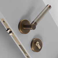 Koppalive Ensemble de poignées de porte en laiton antique, modernes, avec levier double de confidentialité et de passage, pour chambre et salle de bain, avec garniture intérieure en cuir remplaçable