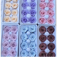 Konservierte Rosenköpfe 8 Stück in Box Frische Rosen Klasse B Großhandel DIY Blumenmaterial für Weihnachten Muttertag Valentinstag