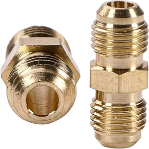 Conector de Unión Reductor de Latón de 3/4" a 1/2" - Product Image 1