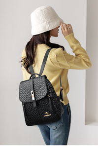 <span class=keywords><strong>Zaino</strong></span> in <span class=keywords><strong>Pelle</strong></span> PU <span class=keywords><strong>Nero</strong></span> Impermeabile Leggero con Chiusura a Cerniera per Donne, Portatile Multi-Strato Grande Capacità per Viaggi e Lavoro - Product Image 5