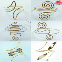 Bracelet manchette spirale ouverte géométrique fleurie style punk avec diamants et placage électrolytique pour femme