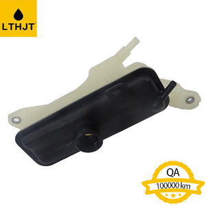 Réservoir <span class=keywords><strong>d</strong></span>'<span class=keywords><strong>eau</strong></span> de <span class=keywords><strong>radiateur</strong></span> pour pièces automobiles, <span class=keywords><strong>bouteille</strong></span> de réservoir <span class=keywords><strong>d</strong></span>'<span class=keywords><strong>eau</strong></span> 16470-0H100 pour RAV4 ACA3 # - Product Image 5