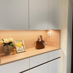 ארון נעליים מעץ מודרני ועכשווי לסלון מבית YUBAI - חוסך מקום, עמיד וידידותי לסביבה, מתאים לבתי מלון, דירות ווילות |   מפעל - Product Image 5