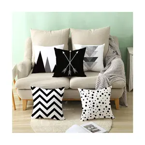 Modern Abstract Geometric Triangle Strip Scatter Cushion Covers Fashion Throw Pillow Cover Velvet Cushion Cover
