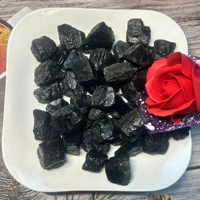 Pierre brute de tourmaline noire naturelle en gros, cristal brut de schorl, spécimen minéral pour collection