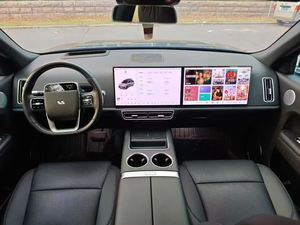 SUV électrique Li <span class=keywords><strong>Auto</strong></span> L9 6 places d'occasion haut <span class=keywords><strong>de</strong></span> gamme 2025, automatique, 360 °   Caméra panoramique, remise sur les commandes en gros, livraison rapide dans le monde entier - Product Image 4