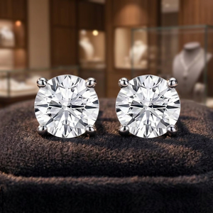 Clous d'oreilles solitaires en or blanc 14 carats à finition miroir et taille brillant (Cadeau de luxe exquis pour femmes) - Product Image 2