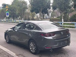 Auto Usado de Alta Velocidad a Bajo Precio, <span class=keywords><strong>Mazda</strong></span> <span class=keywords><strong>3</strong></span> Axela <span class=keywords><strong>2021</strong></span>, Gasolina, Volante a la Izquierda, Sedán Económico, Listo para Exportar - Product Image 3
