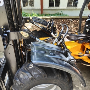 Good Price Customizable Mini Articulated diesel <strong>Forklift</strong> GM1000 for Loading Hives <strong>on</strong> Sale - Product Image 2