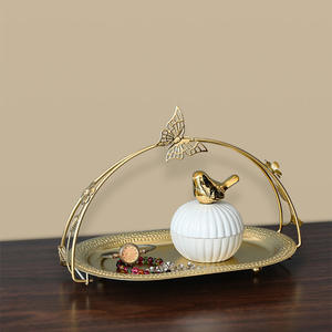 ชั้นวางเค้กเหล็กสไตล์ยุโรป ชั้นวางขนมโลหะสำหรับโรงแรม ของตกแต่งบ้าน ถาดเก็บอาหารและเครื่องสำอาง - Product Image 6