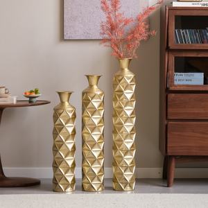 <span class=keywords><strong>Vase</strong></span> de sol décoratif moderne en métal léger, <span class=keywords><strong>vase</strong></span> central à effet vieilli, motif triangulaire 3D, lot de 3 vases, décoration d'intérieur - Product Image 2