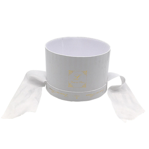 <strong>Custom</strong> Luxury White Round Cardboard <strong>Flower</strong> <strong>Box</strong> With Ribbon Handle Lid Paper Gift Packaging Hat <strong>Box</strong> For Rose - Product Image 3