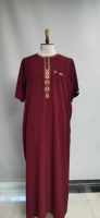 Pas cher Prix Hommes Respirant Doux Sommeil Thobe Robe de Prière Islamique Abaya avec Broderie Dubaï Thobe En Relief GSB Tissu