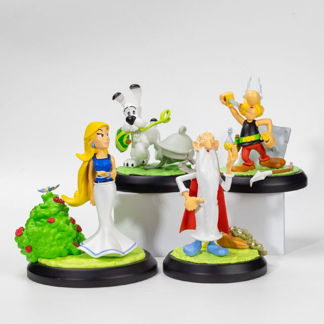 High Quality Anime Series Figurines Custom Cartoon Characters Resin Crafts Sculpture Home Decoration Design Ornaments Gift