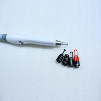 Pièce à main laser Q-Switched ND Yag au design intelligent avec accessoire de connexion rapide pour la réparation laser