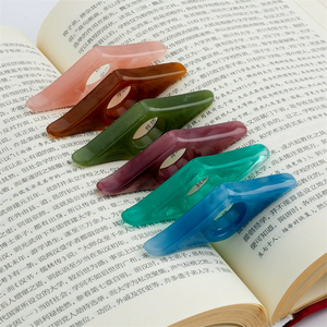 Promotional Gifts Eco-friendly Colorful Resin Thumb Book Holder Reading Bookmarks for Page Guide