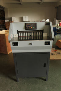 Tagliacarte elettrico a ghigliottina di grande formato della macchina industriale di alta qualità E490R con il buon prezzo - Product Image 6