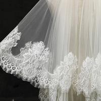 Voile de mariée classique RESV27 à 2 niveaux, courte, en dentelle, faite à la main, ornée de strass, avec peigne, blanc et ivoire, 100 % polyester
