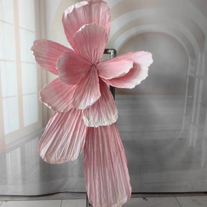 Fiori di Carta Giganti all'Ingrosso per Matrimoni, Negozi, Hotel, Vetrine, Grandi Fiori Artificiali in Carta - Product Image 1