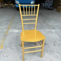 Chaise Chiavari en résine acrylique PP dorée pour hôtel, banquet et mariage – Vente en gros à prix réduit